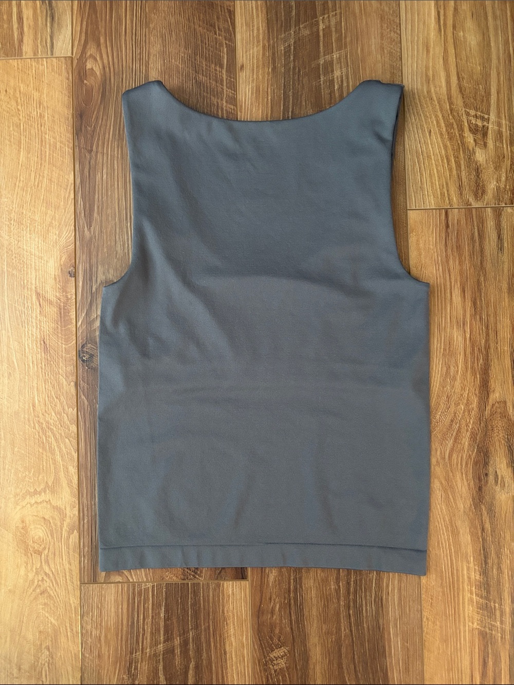 Bundle of A New Day Sleeveless Scoop Neck Tank Tops - Picture 9 of 10